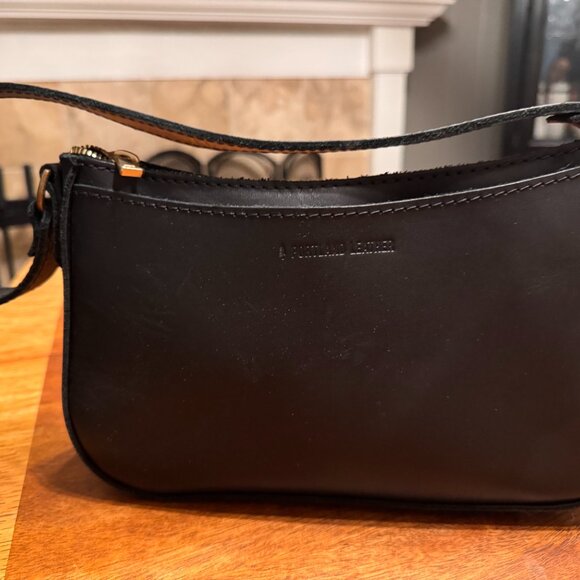 Portland Leather Goods Lucy Shoulder Bag Black 10" width - Picture 6 of 6